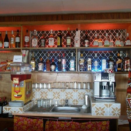 Red Mansion Comfort Inn ホニアラ エクステリア 写真